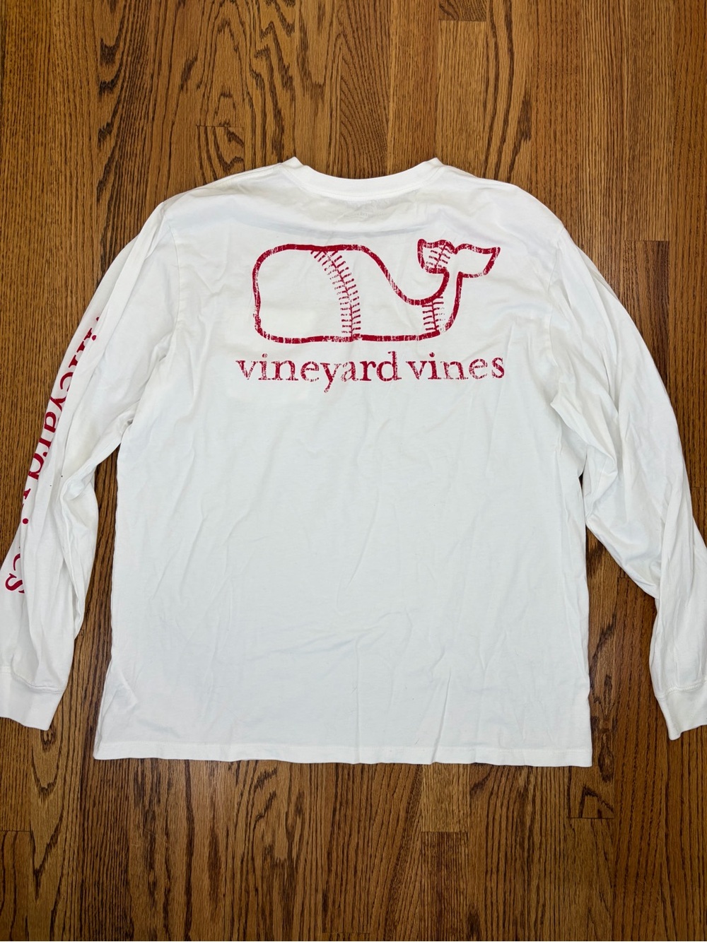 Vineyard Vines Baseball Whale Long Sleeve Tee (L) - Picture 2 of 7